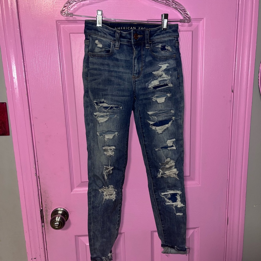american eagle distressed skinny jeans